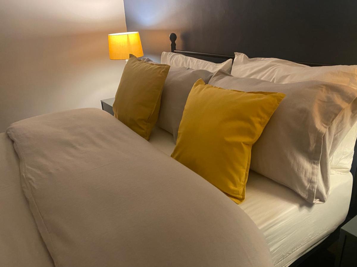 Casa de férias Refurbished 3 Bed House In Manchester